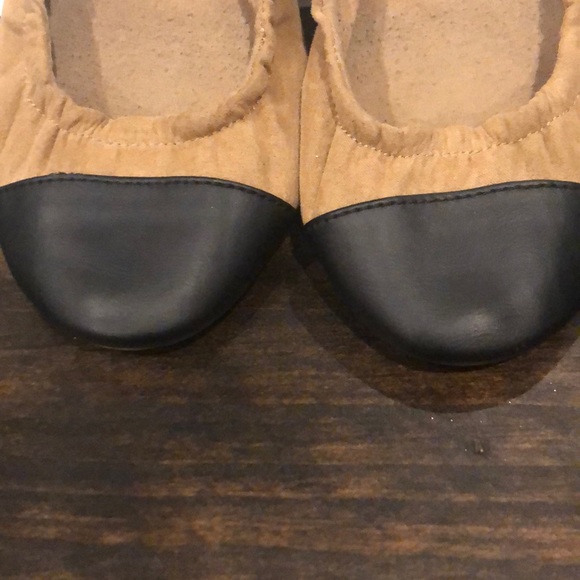 American Eagle cap toe flats - Picture 6 of 6